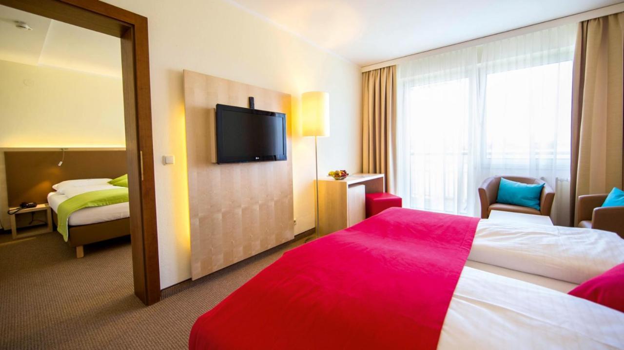 Hotel Momentum 4*