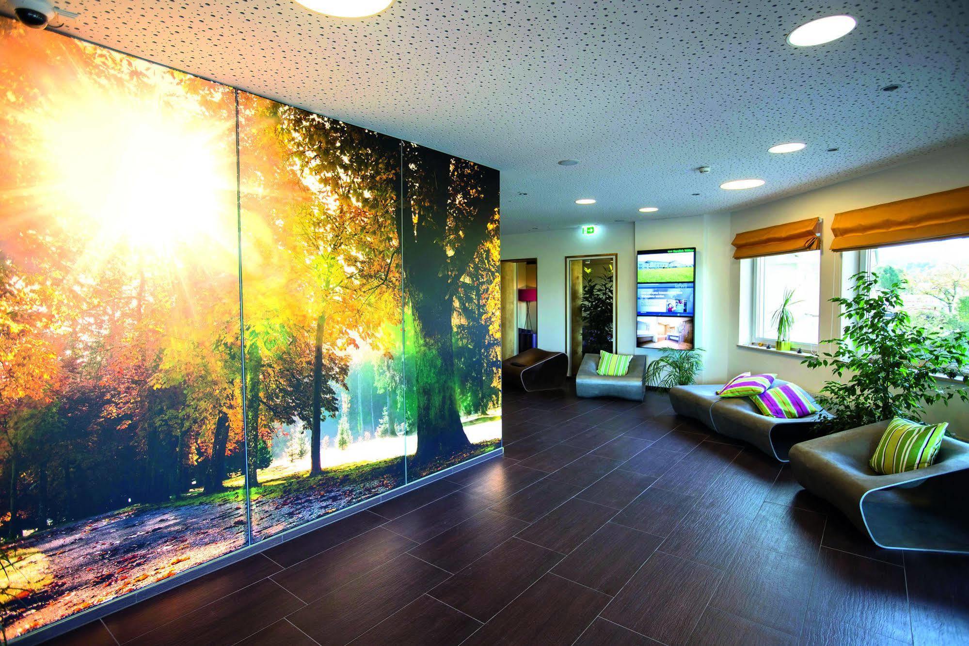 Momentum Hotel 4*