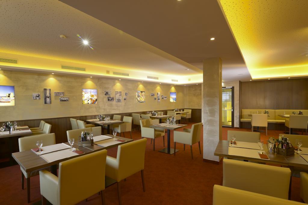 Momentum Hotel